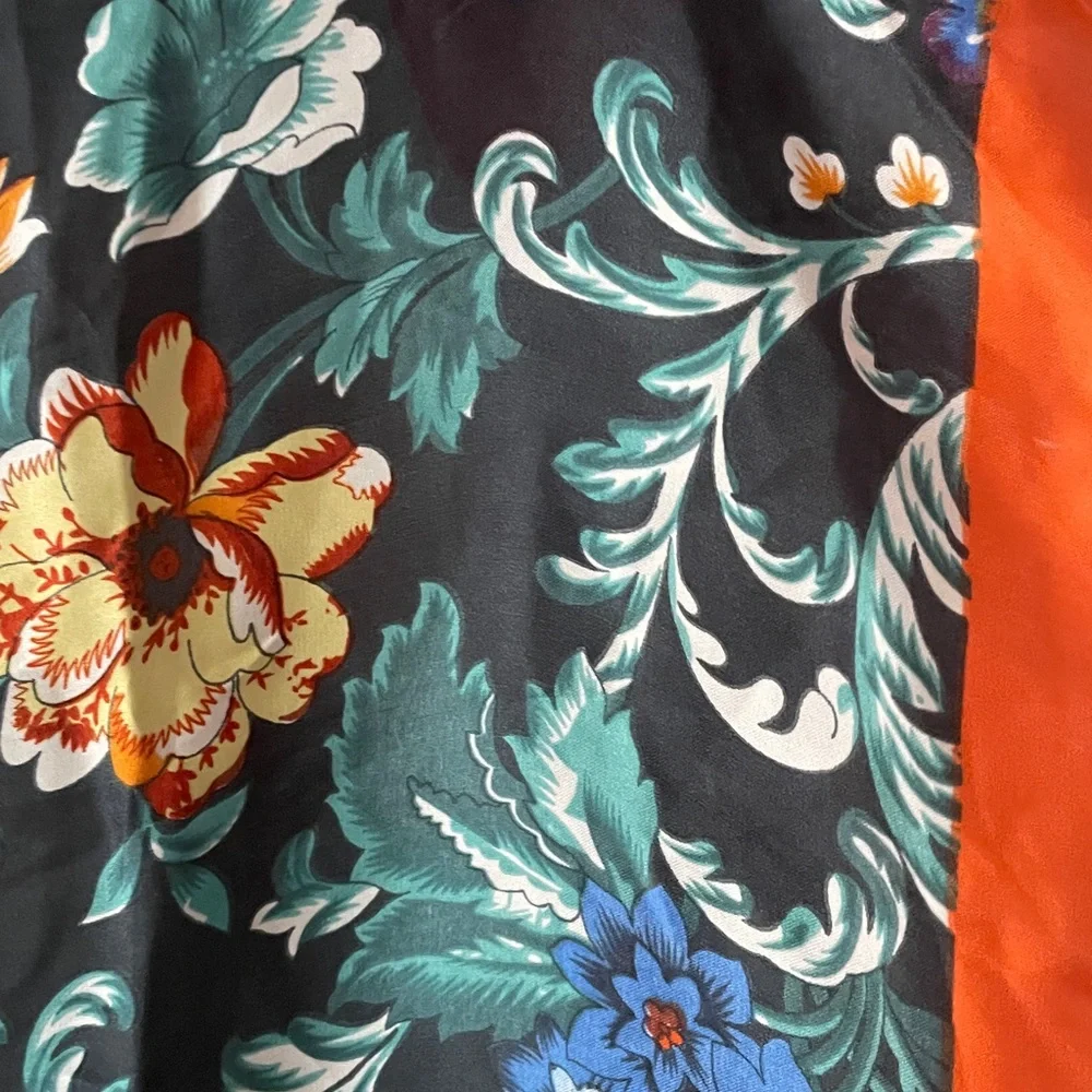 VTG SAKS FIFTH AVENUE SILK SCARF